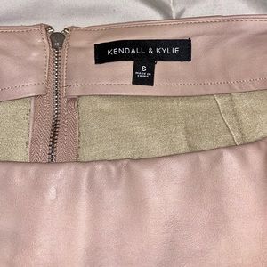 Kendall & Kylie Skort